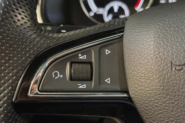 Škoda Kamiq (2020) thumbnail 16