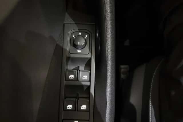 Škoda Kamiq (2020) thumbnail 23