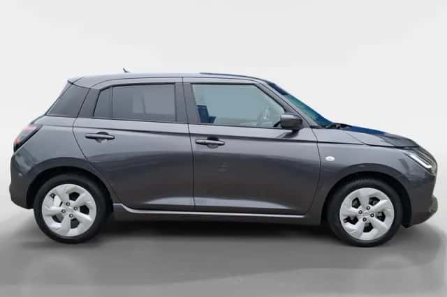 Suzuki Swift (2025) thumbnail 4