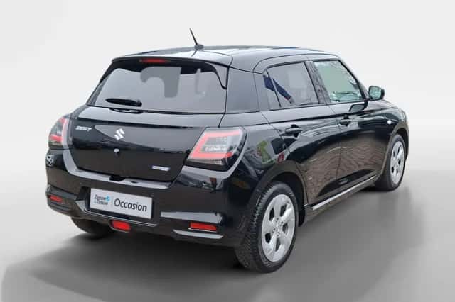 Suzuki Swift (2025) thumbnail 5