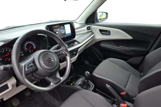 Suzuki Swift (2025) thumbnail 7
