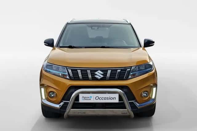 Suzuki Vitara (2023) thumbnail 2