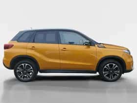 Suzuki Vitara (2023) thumbnail 3