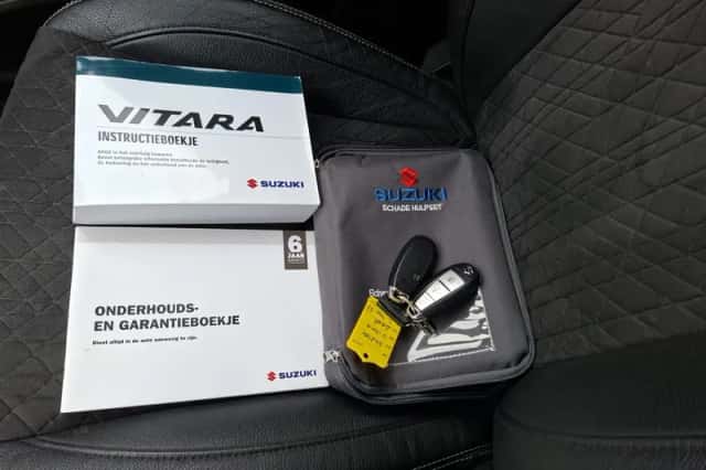 Suzuki Vitara (2023) thumbnail 21
