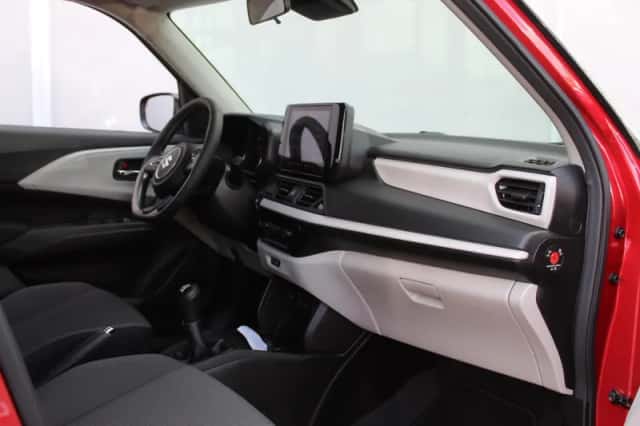 Suzuki Swift (2026) thumbnail 6