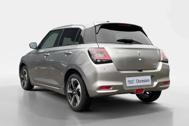 Suzuki Swift (2025) thumbnail 5