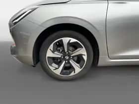 Suzuki Swift (2025) thumbnail 8