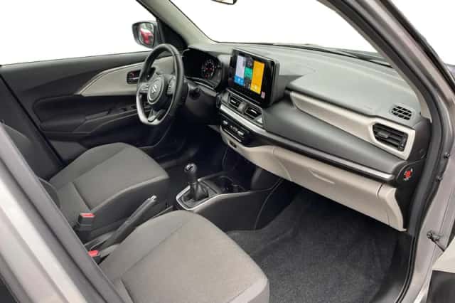 Suzuki Swift (2025) thumbnail 9