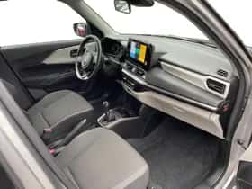 Suzuki Swift (2025) thumbnail 9