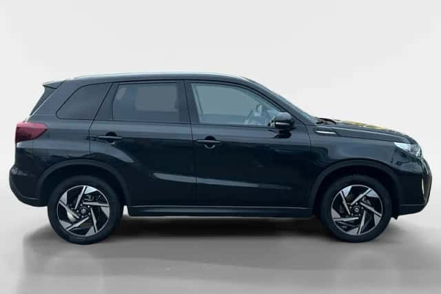Suzuki Vitara (2025) thumbnail 2