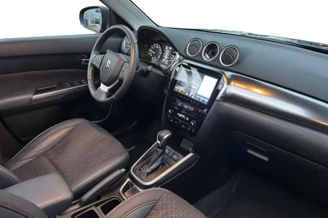 Suzuki Vitara (2025) thumbnail 9