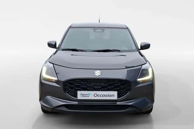 Suzuki Swift (2025) thumbnail 2
