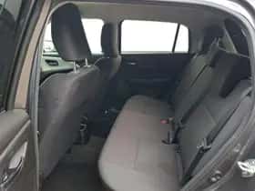 Suzuki Swift (2025) thumbnail 12