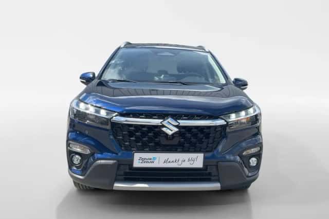 Suzuki S-Cross (2025) thumbnail 2