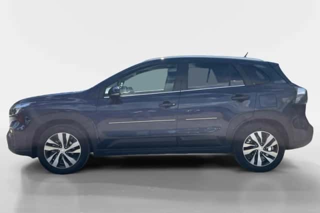 Suzuki S-Cross (2025) thumbnail 4