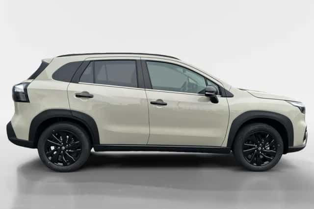 Suzuki S-Cross (2026) thumbnail 6