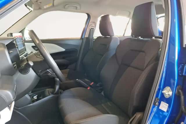 Suzuki Swift (2025) thumbnail 5
