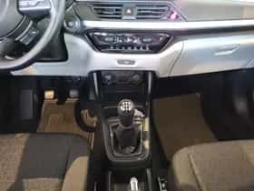 Suzuki Swift (2025) thumbnail 8