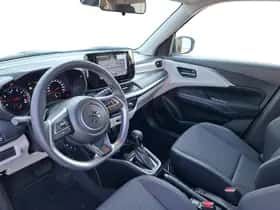 Suzuki Swift (2025) thumbnail 10