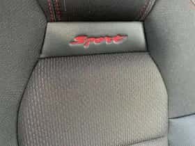 Suzuki Swift (2023) thumbnail 12