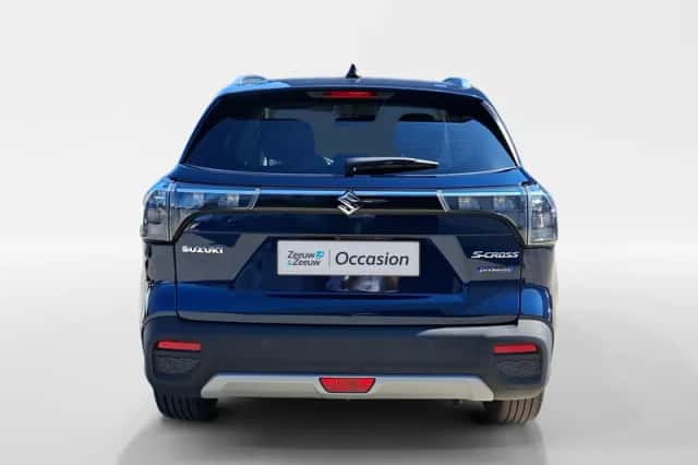 Suzuki S-Cross (2023) thumbnail 6