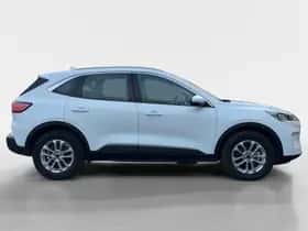 Ford Kuga (2022) thumbnail 4