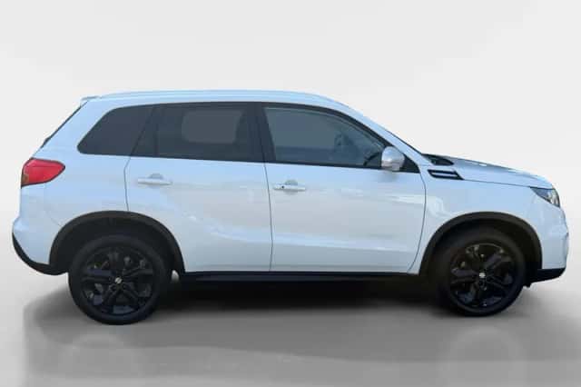 Suzuki Vitara (2018) thumbnail 4