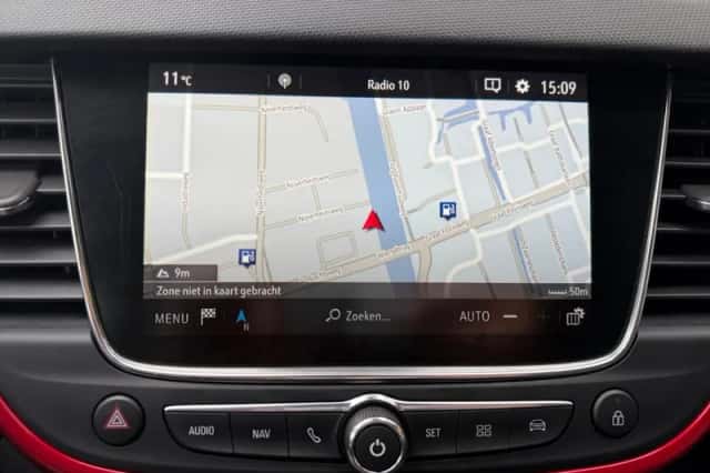 Opel Crossland (2022) thumbnail 18
