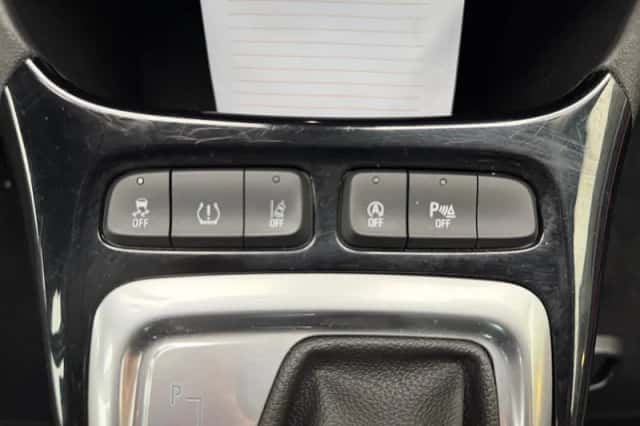 Opel Crossland (2022) thumbnail 23