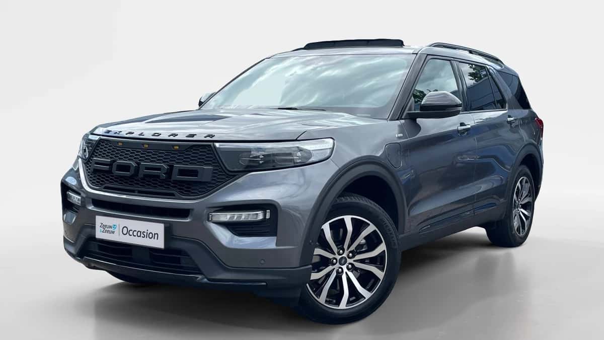 Ford Explorer (2022) — foto 1