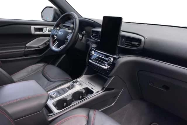Ford Explorer (2022) thumbnail 11