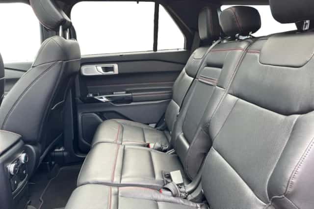 Ford Explorer (2022) thumbnail 12