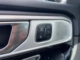 Ford Explorer (2022) thumbnail 16