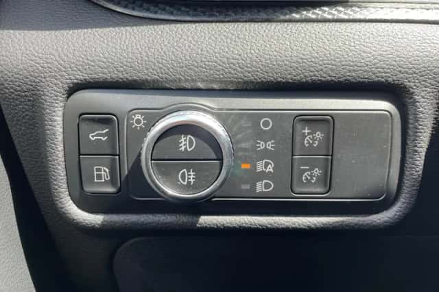Ford Explorer (2022) thumbnail 17
