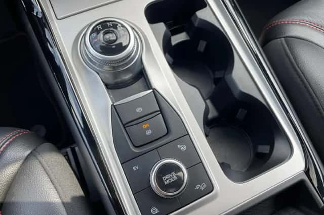 Ford Explorer (2022) thumbnail 26