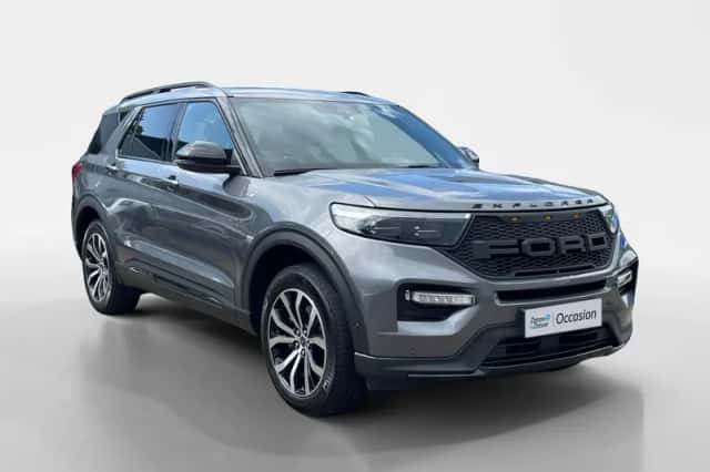 Ford Explorer (2022) thumbnail 4