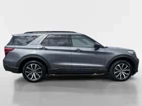 Ford Explorer (2022) thumbnail 5