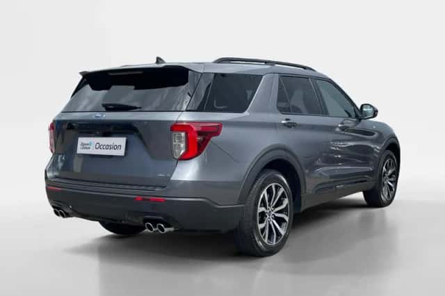 Ford Explorer (2022) thumbnail 6