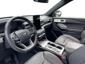 Ford Explorer (2022) thumbnail 9