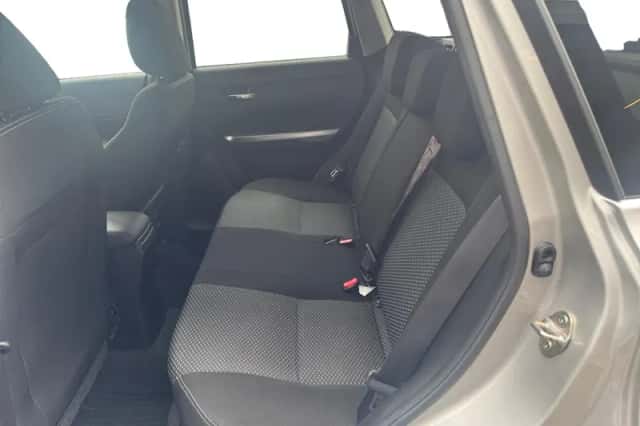 Suzuki Vitara (2024) thumbnail 12