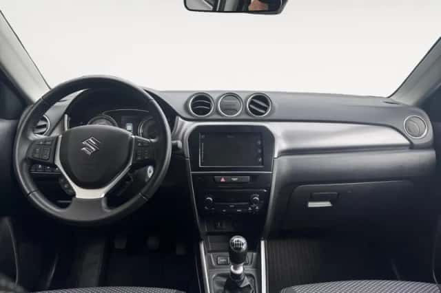 Suzuki Vitara (2024) thumbnail 10