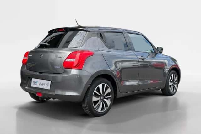 Suzuki Swift (2017) thumbnail 5