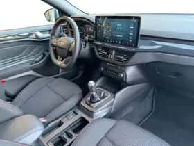 Ford Focus (2023) thumbnail 11
