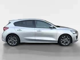 Ford Focus (2023) thumbnail 6