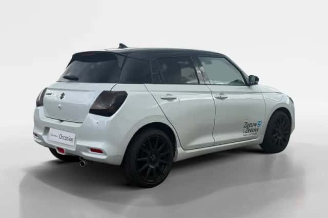 Suzuki Swift (2026) thumbnail 4
