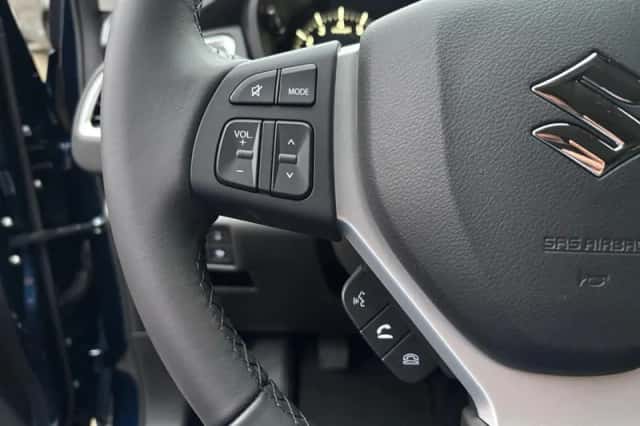Suzuki S-Cross (2025) thumbnail 15
