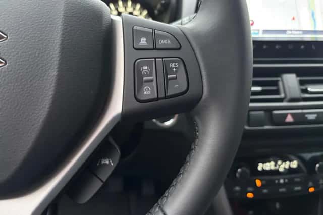 Suzuki S-Cross (2025) thumbnail 16