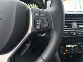 Suzuki S-Cross (2025) thumbnail 16
