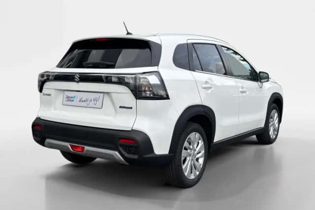 Suzuki S-Cross (2025) thumbnail 4