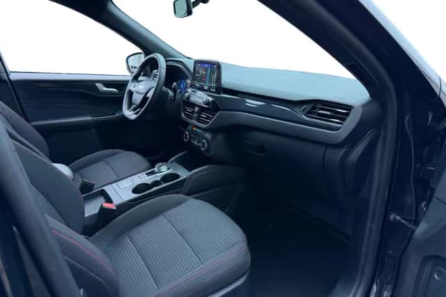 Ford Kuga (2023) thumbnail 12